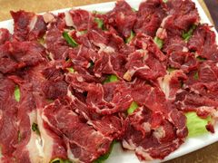 鲜牛肉-濠轩阁特色生蚝火锅(水湾路店)