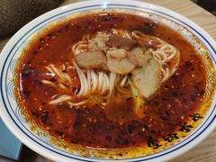 椒香卤肉面-粥传(太古里店)