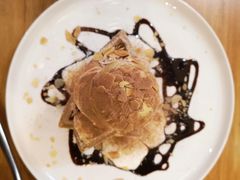 朱古力猫夫饼-more than meow吴止猫主题餐厅(承德 中船汇店)