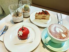 -Fridi Patisserie Cafe