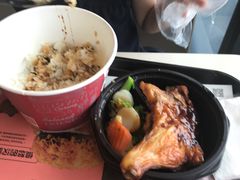-肯德基(南京站A2检票口楼上)