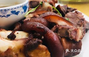 Dongbo Sauce Pork Shank