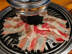 精品牛五花-唯成•韩国炭火烤肉 유성고기