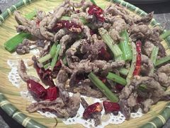 -闫府私房菜·老字号(恒隆店)