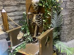 -暴风岛沉浸式体验馆(百联世纪店)
