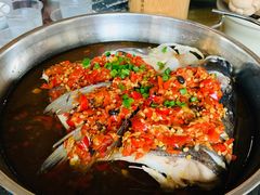 剁椒鱼头-小稻田辣椒炒肉(大浪商业中心店)