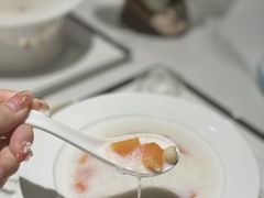 -燕庭·纯燕窝·甜品下午茶(南京西路店)