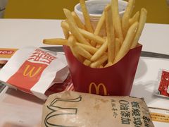 -麦当劳(保利若比邻店)