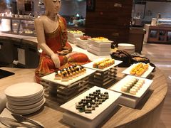 自助取餐区-OPEN開全日自助餐厅·牛肉火锅·海鲜(佛山希尔顿酒店)