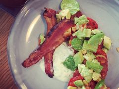 -ROAST coffee & eatery