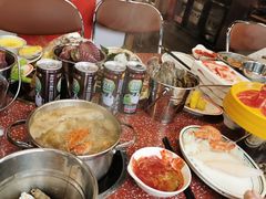 -四囍码头海鲜烧烤自助火锅(外滩南京东路悦荟广场店)