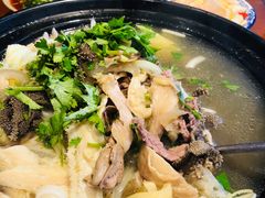-谢老五跷脚牛肉·非遗传承店
