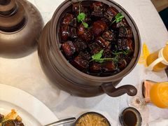 黑松露酱烧肉配泰国米饭-九福楼大酒店