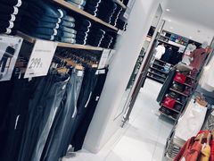 -优衣库(上海正大广场店)