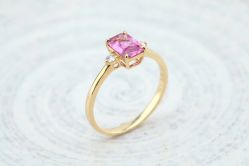 -威德钻石-克拉钻大本营(南京东路店)