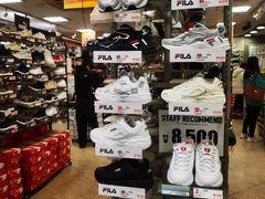 -ABC MART(心斎橋店)