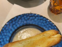 培根火腿蓉栗米浓汤配奶香片-半秋山西餐厅(襄阳万达店)