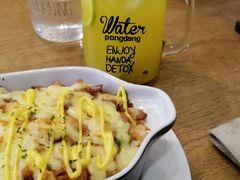 -Rabbit Cafe私房西餐甜点咖啡(栖霞路店)