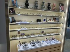 -视野联行眼镜·蔡司·尼康·豪雅·依视路(青浦宝龙店)
