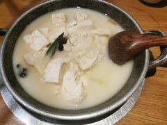 -吃饭皇帝大土家民族菜(正大广场店)