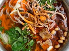 -老五鸡丝豆花面粉(瑞金北路68号院店)