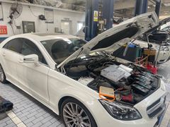 -畅通航行汽车钣金喷漆 无痕修复·局部喷漆