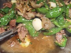 -费大厨辣椒炒肉(高铁吾悦广场店)