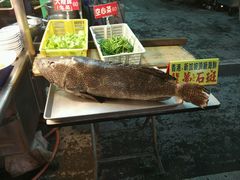 -六合夜市