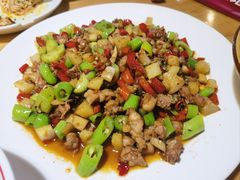 -自贡盐帮菜·玩辣餐厅(樱花园西街店)