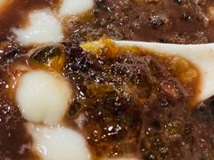 红豆沙桃胶圆子-仁信老铺甜品(北京路店)