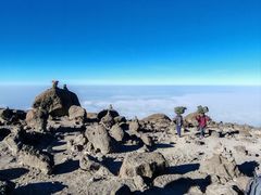 -乞力马扎罗山