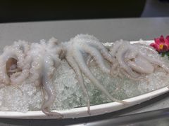 -海底捞火锅(曹安公路店)