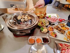 -围炉肉舍•炭烤活鳗•丹东海鲜烤肉(步行街店)