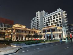 -瑞虹新天地月亮湾