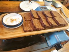 -猫爷的腔调·黔小馆(交大医学住宅区店)