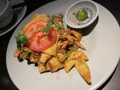 -大头虾越式风味餐厅(光明广场店)