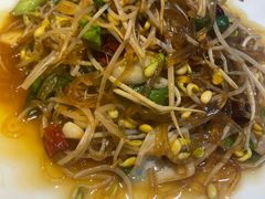 豆芽炒粉丝-川人川菜馆·小龙虾·鲜虾现做(黄山路店)