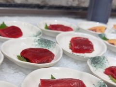 -雍容荟活帝王蟹活龙虾自助(苏宁旗舰店)