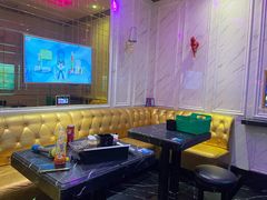 -皇马纯KTV·量贩·聚会(民治店)