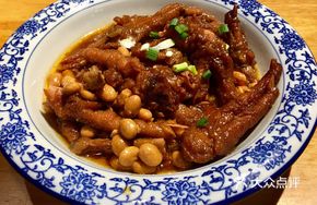 Nanchang Braised Chicken Feet