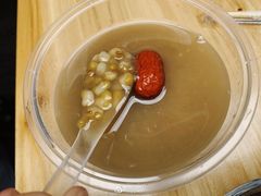 -爆炸头阿姨小四川正宗川味小吃(无任何分店)