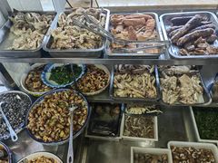 -超越海鲜屋(飞龙物业店)