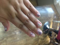 iphone_upload_pic-伊人脱毛美甲美睫连锁机构