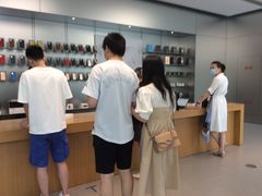 -Apple零售店(华贸购物中心店)