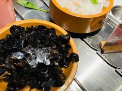-龍歌自助小火锅(市南金茂湾店)