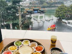 -包整·丝娃娃(甲秀楼景观店)