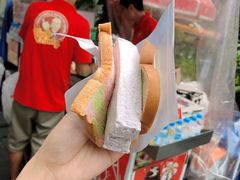 -詹爷爷乌节路街头冰淇淋