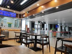 -陇兴楼兰州拉面(西安咸阳国际机场店)