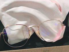 -MiRi眼镜连锁·蔡司·尼康控优点合作店(莘庄店)