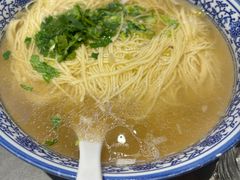 -小国抻面大烧烤馆